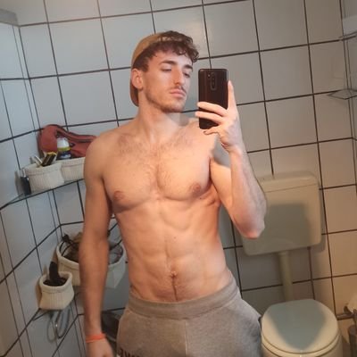 | Ita | bi | 25 | 184 cm | I only chat on onlyfans | I AM NOT ON DATING APPS