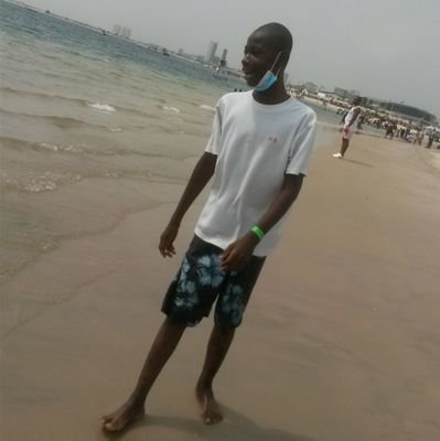 I live my life freely how's your's 😀💯