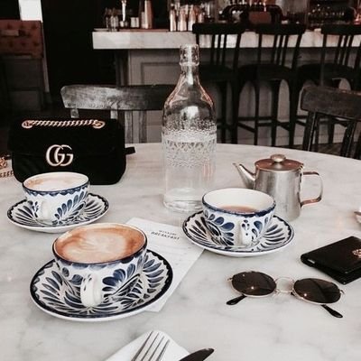 IndiraR06's profile picture. 