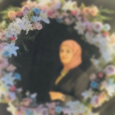 للكتابة أبداع احاول نيله ...
