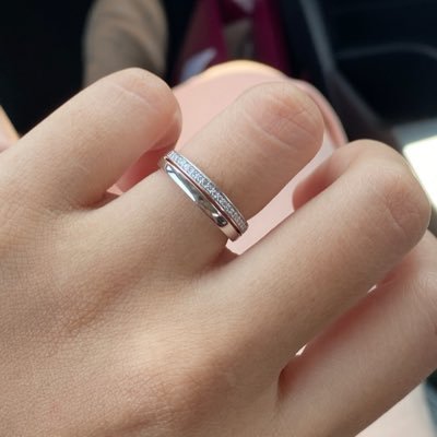 byebyebyefi's profile picture. 🌻