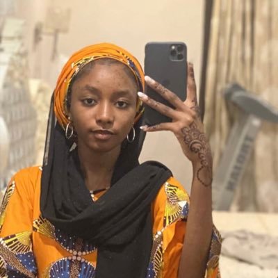 Muslim//His queen 👑// Uncertified Biotechnologist 👩‍🔬CEO Comfy_veils_by_lily 👰‍♀️ Tasty_Street_Kn🍩🧁