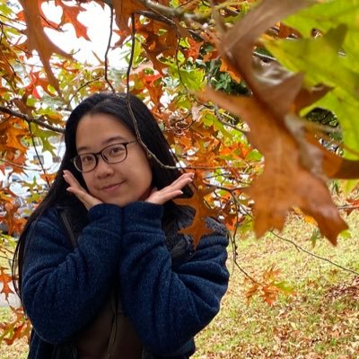 shhh_itsrachel's profile picture. lower case only aesthetic babes ✨