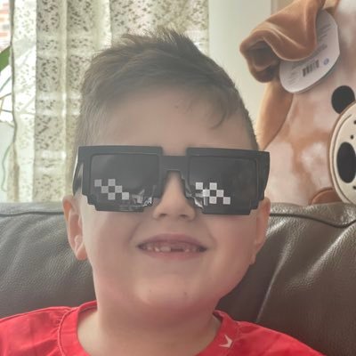 szurarek's profile picture. 