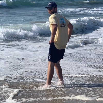 Bigyubs99's profile picture. Life’s a beach, I’m just playing in the sand
