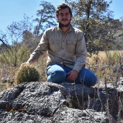 PhD student at the Universidad de Guadalajara/ Alpinism/ Explorer/ Botanist. I work with plant systematics, particularly with Cactaceae and gypsum ecosystems