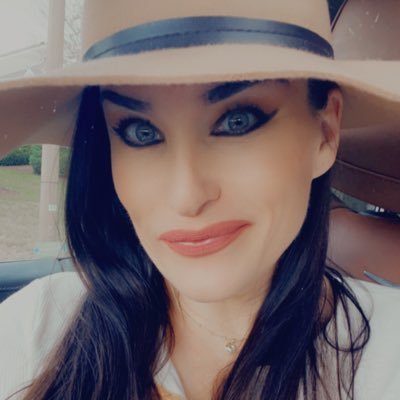 👑Queen of reminding you who TF you are👑
Retired RN , Transformational & Success Coach, NLP Practitioner, EFT / NEE Practitioner , Clinical Hypnotherapist