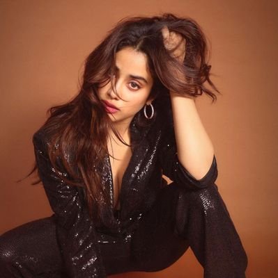 Actress Fan Account, Parody Account a New Life ❤️
The greatest joy in life is doing what people say you can't do!
#dhadak💖 #janhvikapoor 💖