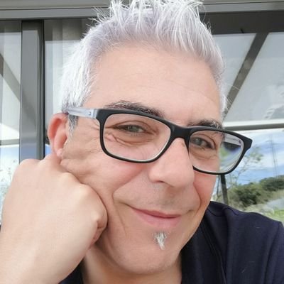 Català apassionat pel teatre i la interpretació que no es mossega la llengua quan es tracta de defensar la seva llengua i cultura.