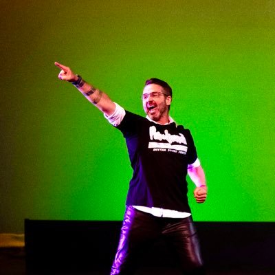 P0WERH0USEDance's profile picture. 