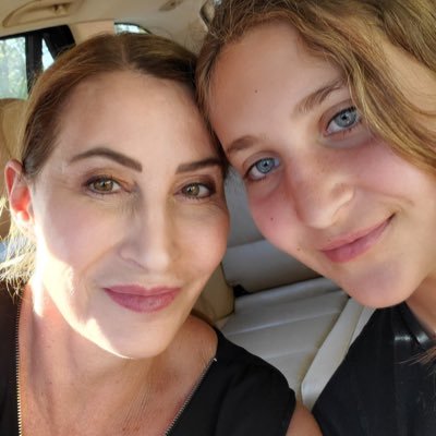 gwyn_BG's profile picture. Keepin’ it real. Mom, wife, physician.