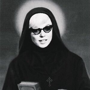 luxxcherie's profile picture. 