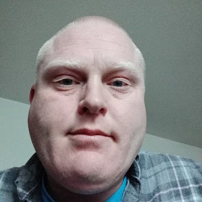 DanielScottWes1's profile picture. Im a starving artist. I love photography