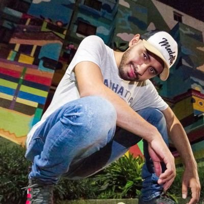 JaviRome94's profile picture. Ingeniero en Sistemas de la Corporacion Universitaria Uniremington de Medellín. Frontend Developer, JavaScript, React ⚛️, MySQL y Amante de la pizza🍕