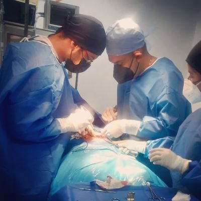 carlosoliv2301's profile picture. Dr Carlos Olivares