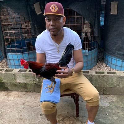 cesarca46812350's profile picture. 