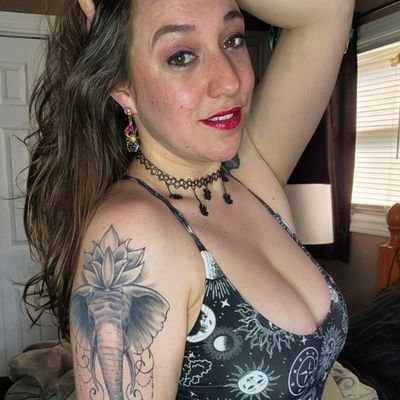 Collectivecray's profile picture. I say dumb things on the internet.