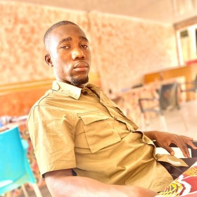Abdoul kadher koné est un Monsieur sympa, passionné de polique , de stratégies géopolitiques et de relations internationales...
Il aime aussi le sport