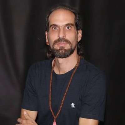 Produtor musical,DJ,Decoração, Realização e Produção de eventos de música eletrônica desde de 1999.