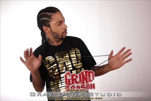 For Features, Interviews, Drops, Shows or Hostings Email GSVague@gmail.com Log on to http://t.co/5rd6nG6enE http://t.co/F1pQCEVXoz Follow @MrGrindSeason