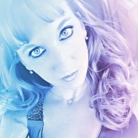 Renee Roth - @alienleeder Twitter Profile Photo