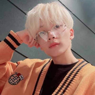 (RP/Eng/한) SVT’s Fallen Dark Angel who like to lay on bed 24/7. owned by carat. some people called him with Juan.