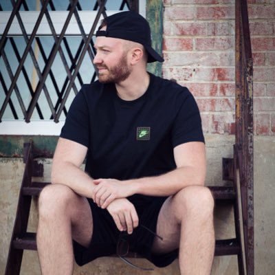 jamesweaver32's profile picture. 