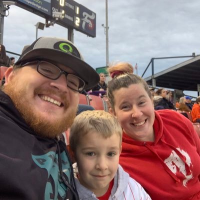 eiff09's profile picture. 