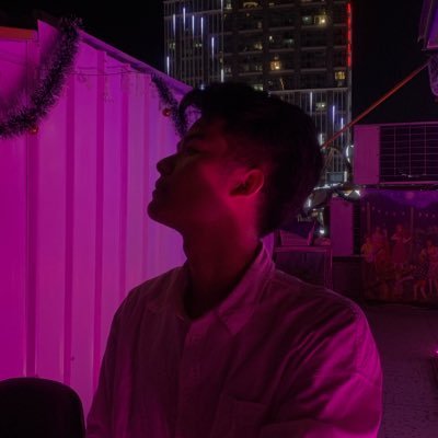 XGpNOkAMHXzWEjJ's profile picture. 唱歌吉他拳击乒乓球旅行数字货币历史文学