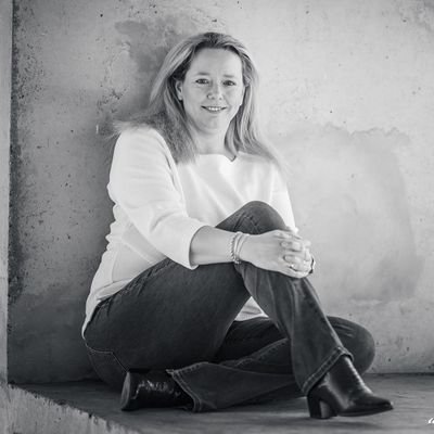 Ik help je om je gespreksvaardigheden te versterken; trainingsacteur, trainer, coach; eigenaar ReflActing; positief, praktisch, analytisch; toneelgroep Morgana.