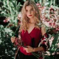 Calantha Hadid (@calanthaa64) 's Twitter Profile
