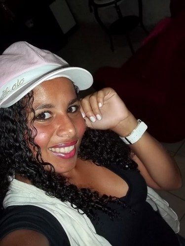 Sem muita simpatia. Qm sou eu? Depende do seu ponto de vistaa. A loouka pra uns a chata pra outros mais a unica pra todos...