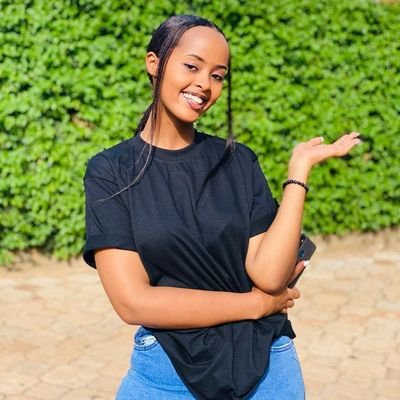 Umuhoza_Emmaa Profile Picture