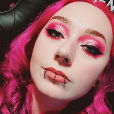 Artist and Variety Streamer on Twitch