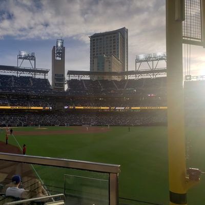 isekaisurvivor's profile picture. This user has hidden their bio for non-subscribed members of X.

I'm the winner, and you? You... you're the loser!