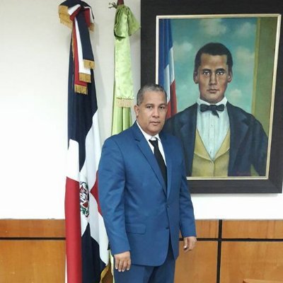 Abogado, Político, Municipalista, Ambientalista, Diplomático, Servidor Público de mas de 20 años, defensor de los mejores intereses del pueblo Dominicano.