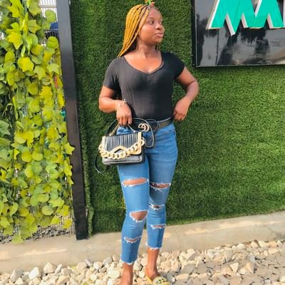 Oluwathocine2's profile picture. 💯💯🤝