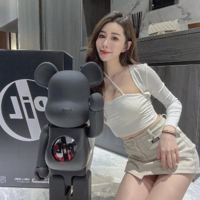 1pQduA7EXTHRmRD's profile picture. Lively and cheerful, optimistic and progressive, caring, self-motivated, diligent in learning can improve their own ability and comprehensive quality, independe