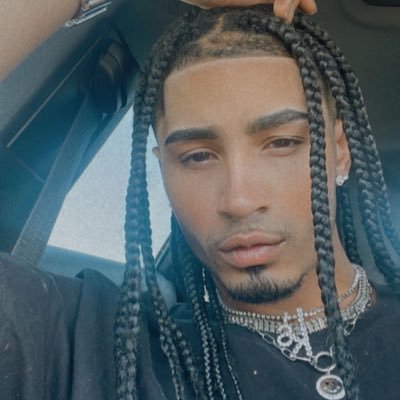 KeontezSutton_'s profile picture. what’s up 💪🏽