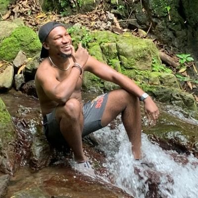 876🇯🇲
Got a degree that obviously ain't want me.
-Diary of a trying yute
