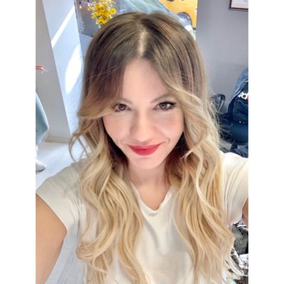 Adaduygukyn's profile picture. Duygu Aymak izmir aşığı✈️✈️⚓️⚓️⚓️