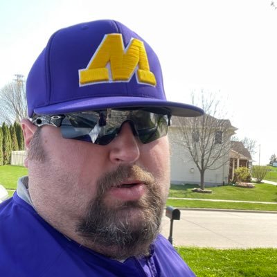 Voice of the Muscatine Muskie. M’side Mustang and Hawkeye Fan. Sportswriter co-host if @sports563Pod Youth FB and baseball coach. Co-Host of @thebufferbattle
