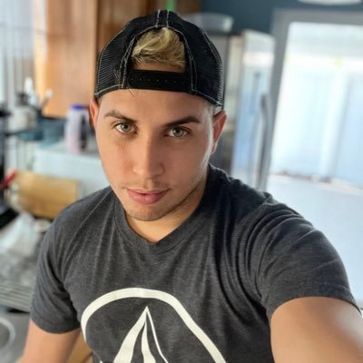 Sandy019396881's profile picture. 