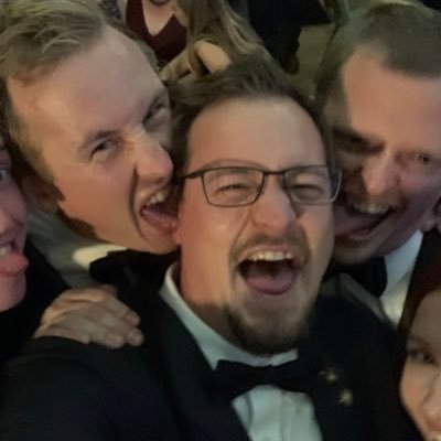 RyanPastyJames's profile picture. currently reading a good book on Quantum Physics, learning French on Duolingo and obsessing over my pension at 37.