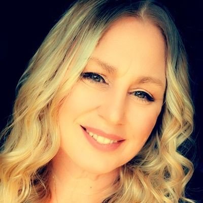 MelanieRosenber's profile picture. 