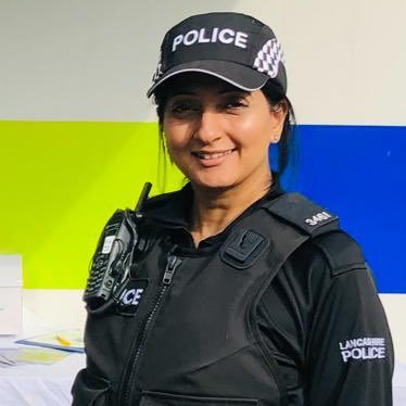 24 years with Lancashire Constabulary, Juggling life as mum of 3 and passionate about Diversity & Inclusion.