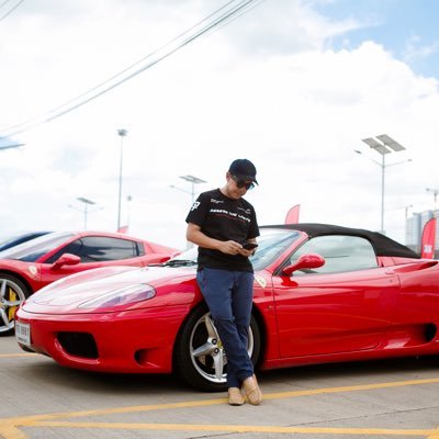 kawinch's profile picture. World poorest Ferrari’s owner.
