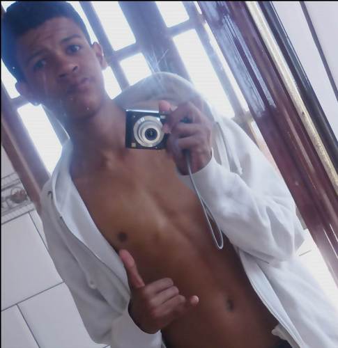 aquele que esta acima de você  e abaixo de Deus !
Msn: Felipnhogatinho@hotmail.com
Msn:lipy.riot@hotmail.com
Novo Msn:smashkk@hotmail.com