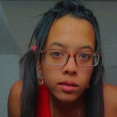Estoy trabajando en mi biografía de Twitter. Vuelva a comprobar después de diez años
~ 🙂😐