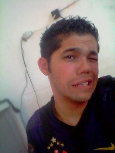 Não sou rico, não sou bonito, não sou gente boa. E foda-se -'-